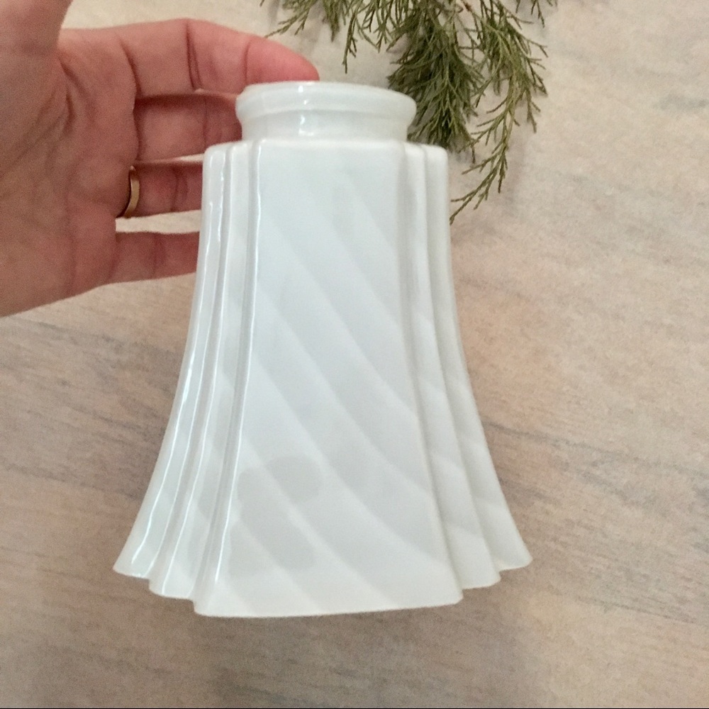 Vintage 70s Art Deco Striped Milk Glass Square-ish Tulip Lamp Shade